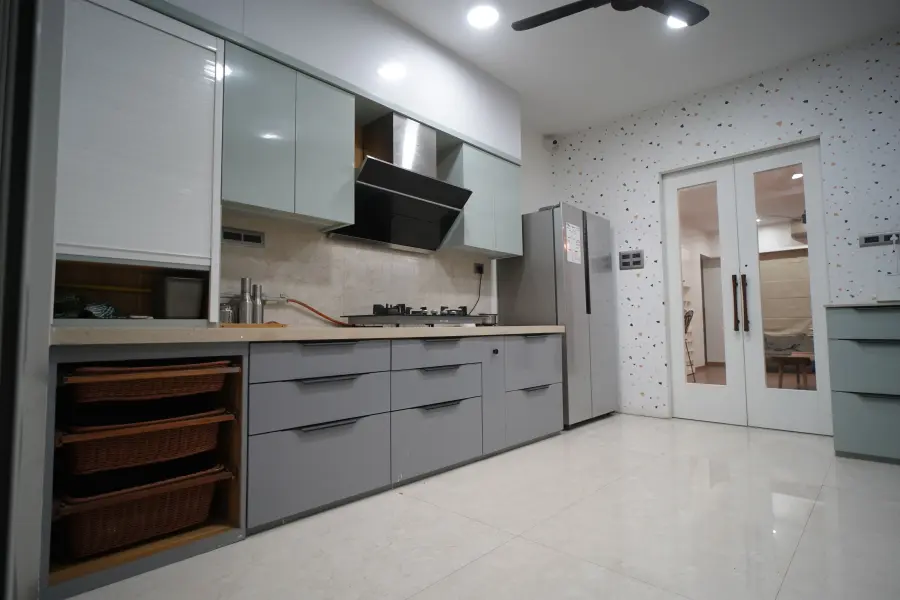 Modular kitchen design and wardrobe installation in Indore